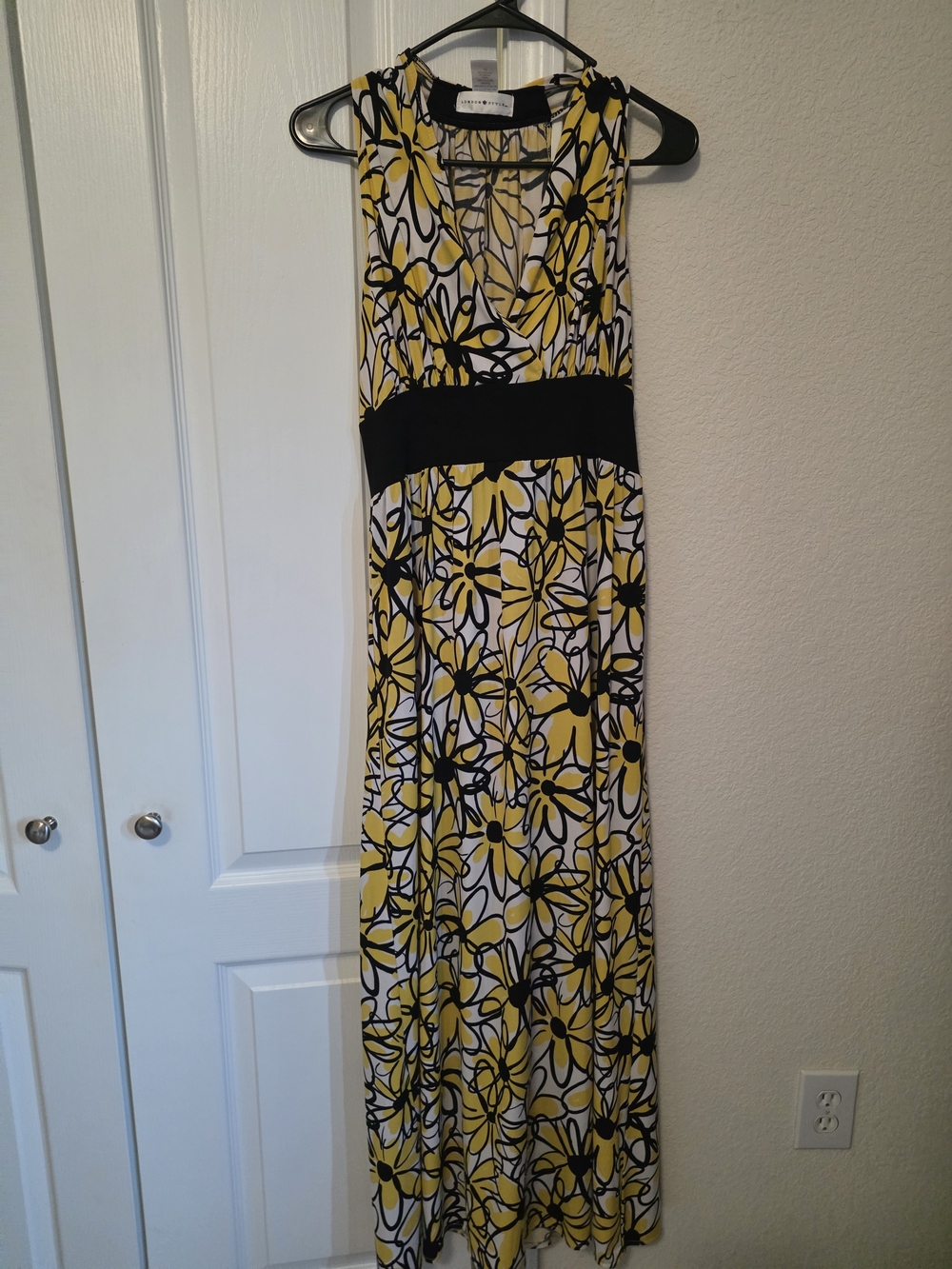 London Style Yellow and Black Floral Maxi Dress